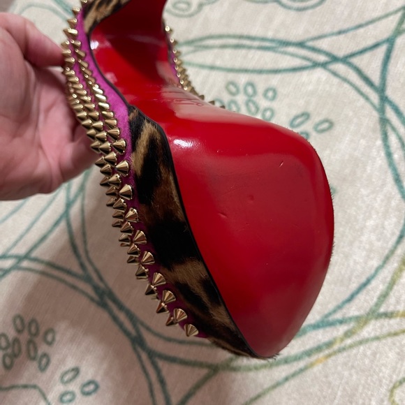 Christian louboutin size 36.5 shoes - Picture 6 of 11